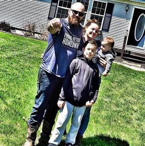 Meet your Posher, Thomas